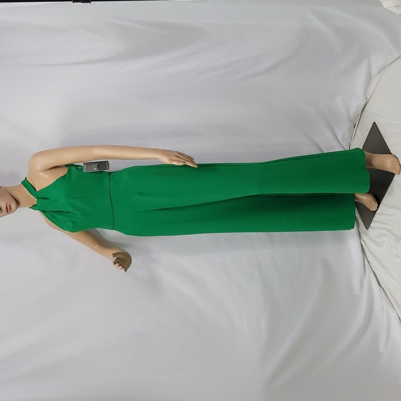 Julia Jordan Halter Neck Kelly Green Jumpsuit - Picture 10 of 17